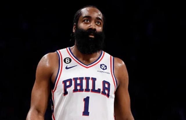 短剑爆发屡 短剑爆发屡